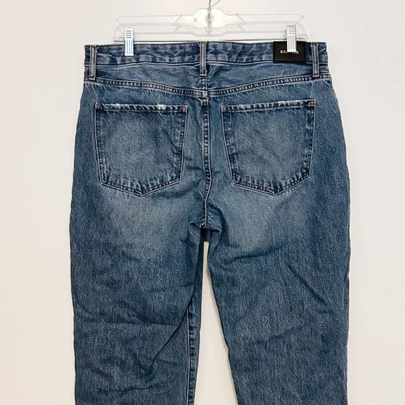 Express Low Rise Boyfriend Jeans - Picture 3 of 6
